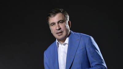 Врачи сообщили, что Саакашвили начал питаться по специальной схеме