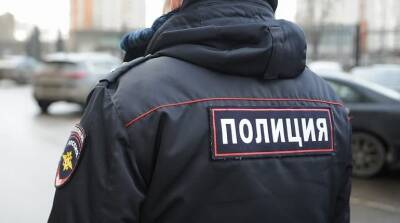 Полицейские в Петербурге попали в аварию, пока ехали на вызов к семье с тремя детьми