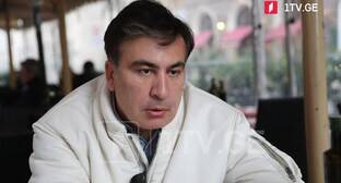 Саакашвили начал принимать пищу под контролем врачей