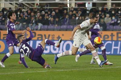 Фиорентина в результативном матче нанесла первое поражение Милану в Серии А