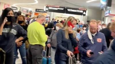 В аэропорту Атланты из-за случайного выстрела началась паника