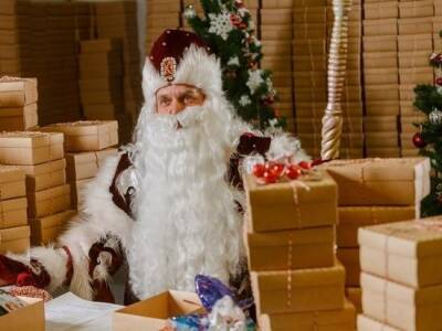 Актёр из Новосибирска рассказал, как превратиться в любимого Деда Мороза детей и взрослых
