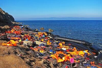 У берегов Ливии погибли 75 направлявшихся в Европу на лодке мигрантов