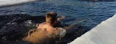 В Новосибирске 20 ноября моржи открыли купальный сезон