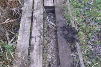 Гнилой мост в Смоленском районе угрожает здоровью жителей деревни Нагать