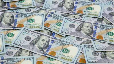 Валютные интервенции НБУ: регулятор продал рекордные $108 млн, купил — $5 млн