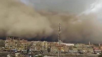 Экстренные меры принимают в Египте из-за пыльной бури, которая накрыла часть страны