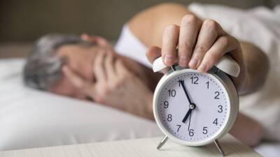 Ученые университета Тель-Авива объяснили тягу человека ко сну на клеточном уровне