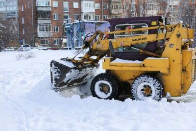 Названы улицы в Новосибирске, откуда следует убрать авто из-за уборки снега 22 ноября