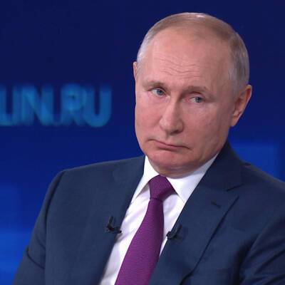 Владимир Путин сообщил, что ревакцинировался "Спутником-Лайт"