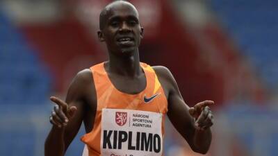 Джейкоб Киплимо из Уганды установил новый мировой рекорд в полумарафоне