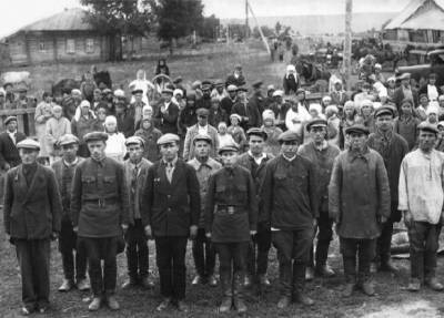 «Ты нужен в тылу!»: каких мужчин не брали в армию в Великую Отечественную - Русская семерка