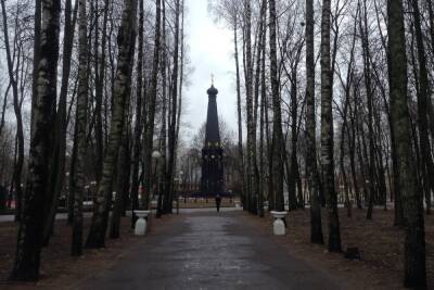 В Смоленске погода в понедельник обещает отсутствие света и влажность