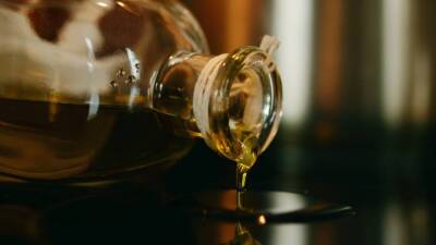 Терапевт Пигарева: льняное масло является оптимальным по содержанию омега-3