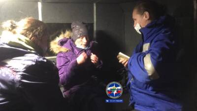 В Новосибирске женщина по пояс провалилась под лёд в реку Обь