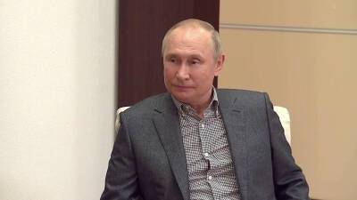 Владимир Путин заявил, что готов принять участие в испытании назального препарата от коронавируса