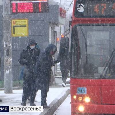 500 человек без QR-кодов высадили из общественного транспорта в Казани за утро