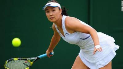 Пропавшая китайская теннисистка вышла на связь с МОК