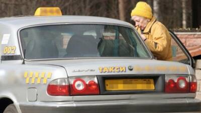 Таксисты в Татарстане подняли цены вдвое после введения QR-кодов в транспорте