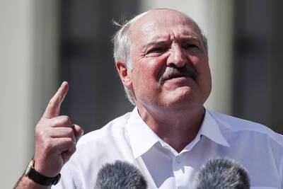 Лукашенко объяснил "диким" политикам последствия угроз Минску
