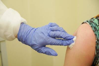 Почти 1,1 млн жителей Воронежской области получили прививки от коронавируса