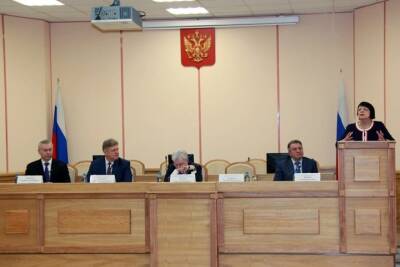 В Новосибирском областном суде представили нового председателя Людмилу Симанчеву