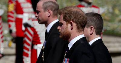 Новый удар по королеве. ВВС расскажет о ссоре принцев Уильяма и Гарри вопреки Букингемскому дворцу