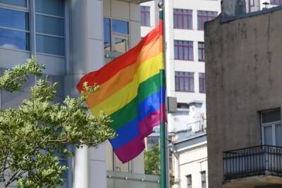 ВЦИОМ: 80% граждан России считают недопустимыми показ гомосексуалистов в фильмах