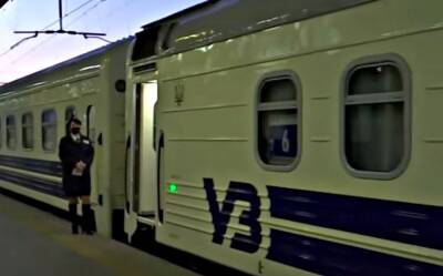 Что будет с билетами: "Укрзализныця" запустила 19 новых маршрутов - пассажиров уже предупредили