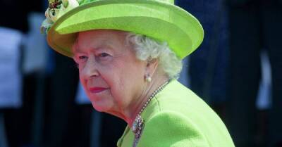 Елизавета II посетила двойные крестины правнуков, несмотря на проблемы со здоровьем