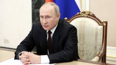 «Только что проводил встречу»: Песков рассказал о самочувствии Путина после ревакцинации