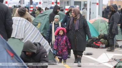 Политолог: многие беженцы на границе - курды-езиды, которые больше всех пострадали от войны