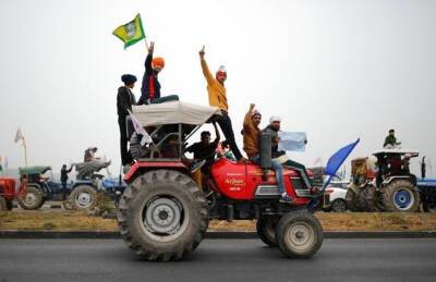 Власти Индии отменят законы, против которых год протестовали фермеры
