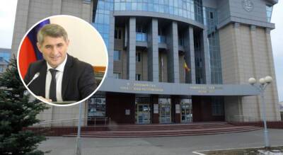 На Олега Николаева подали иск в Верховный суд за QR-кодовый режим