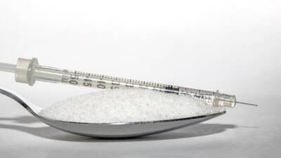 Эндокринолог Шокур рассказала, что COVID-19 может спровоцировать у человека сахарный диабет