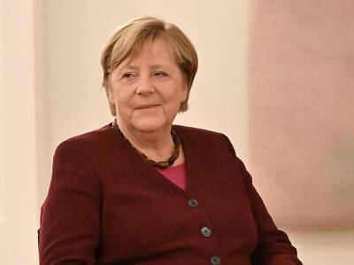 Меркель заявила о "драматичном" росте заболеваемости COVID-19 в ФРГ