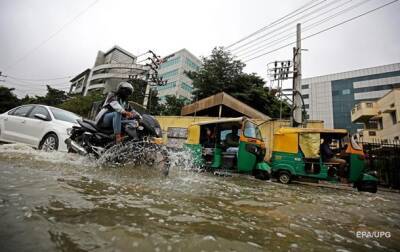 Опубликованы кадры смертоносных наводнений в Индии