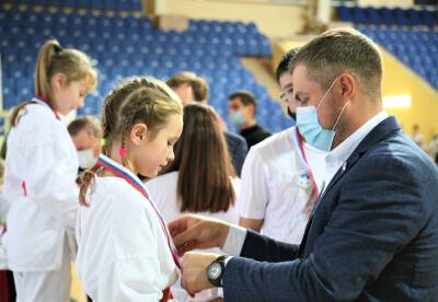 Сборная Смоленской области получила первое место на турнире по каратэ имени Григория Бояринова