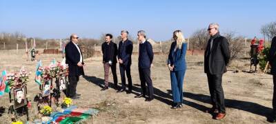 Эльдар Пашаев - Посол Франции в Азербайджане посетил Агдам (ФОТО) - trend.az - Франция - Азербайджан - район Агдамский