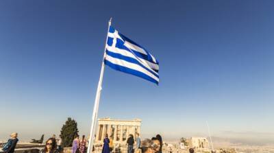 Греция ввела новые карантинные ограничения