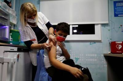Израиль начал вакцинацию детей в возрасте 5-11 лет из-за роста случаев коронавируса