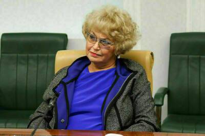 Людмила Нарусова - Сенатор: законопроект о наказании за пытки в колониях подготовят к концу года - pnp.ru