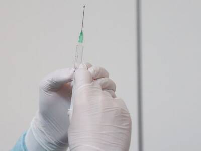 Минздрав Германии: К концу зимы почти все в стране будут вакцинированы, вылечены или мертвы