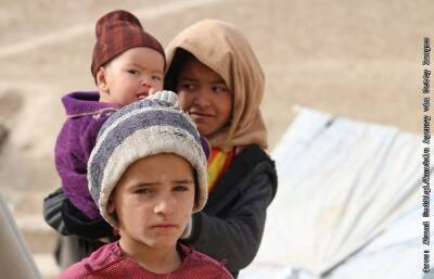 В ООН заявили, что более 1 млн детей в Афганистане находятся на грани голодной смерти