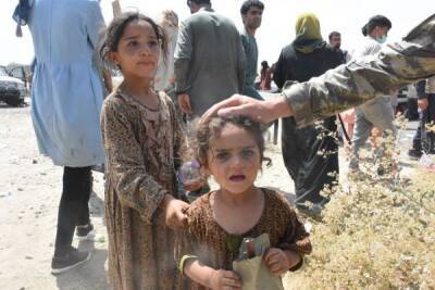 ООН: Более 1 млн афганских детей могут умереть от голода в ближайшее время