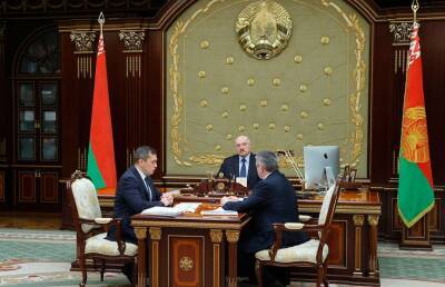 Лукашенко подчеркнул ответственность производителей, переработчиков и торговли за цены на продукты питания