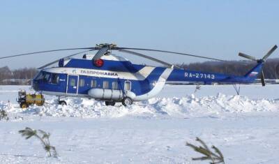 Вертолет Ми-8 с вахтовиками на Ямале подал сигнал о возвращении через час после вылета