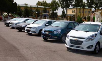 В Узбекистане вторичный рынок автомобилей в октябре более чем в два раза обогнал показатели продаж новых авто