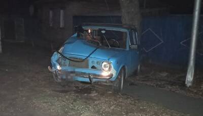 На Луганщине пьяный водитель автомобиля "ВАЗ" оставил без света целую улицу