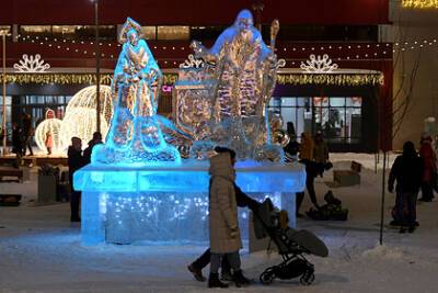 В Кремле оценили возможность продления новогодних каникул из-за COVID-19